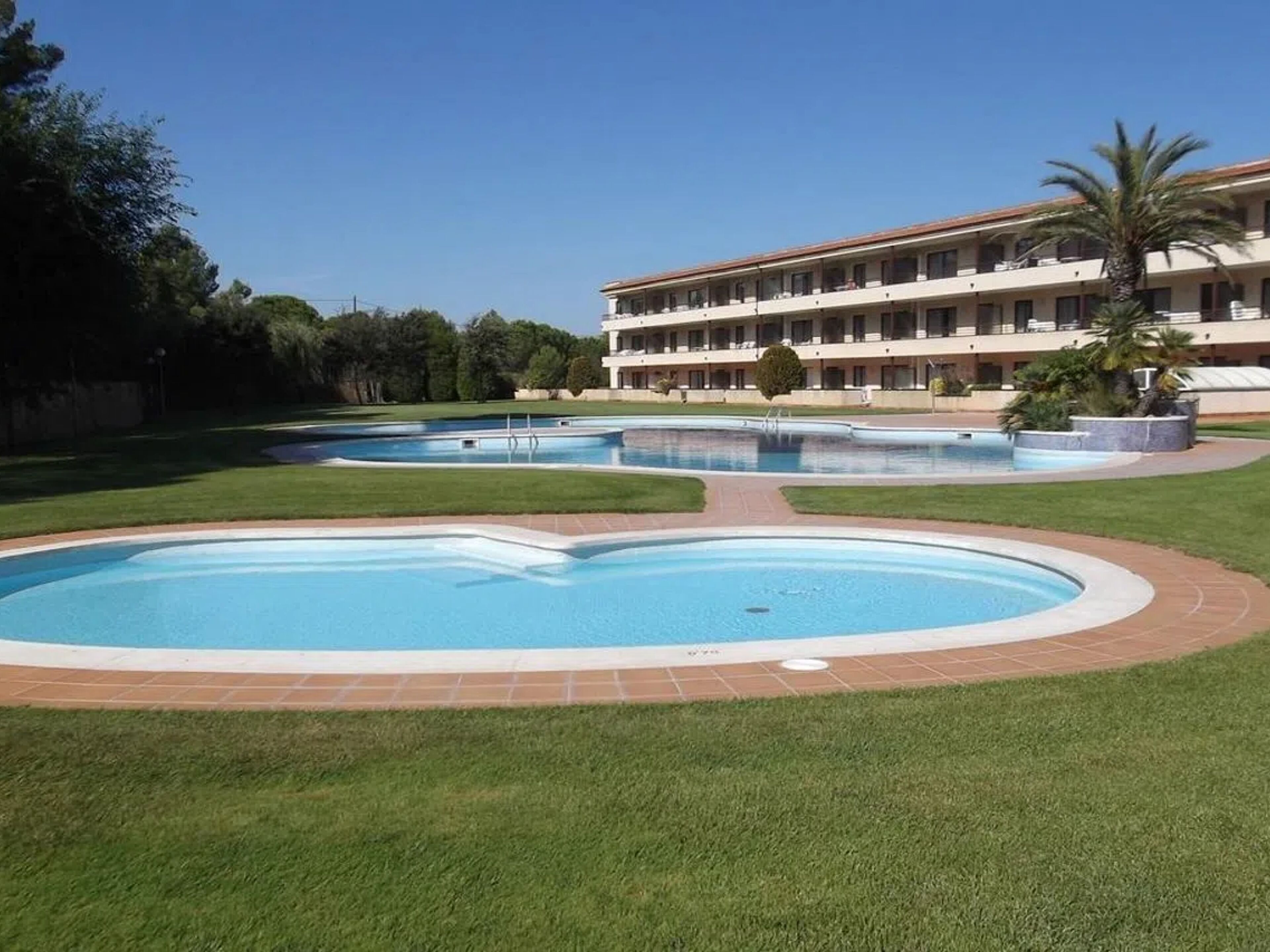 Village Golf Beach