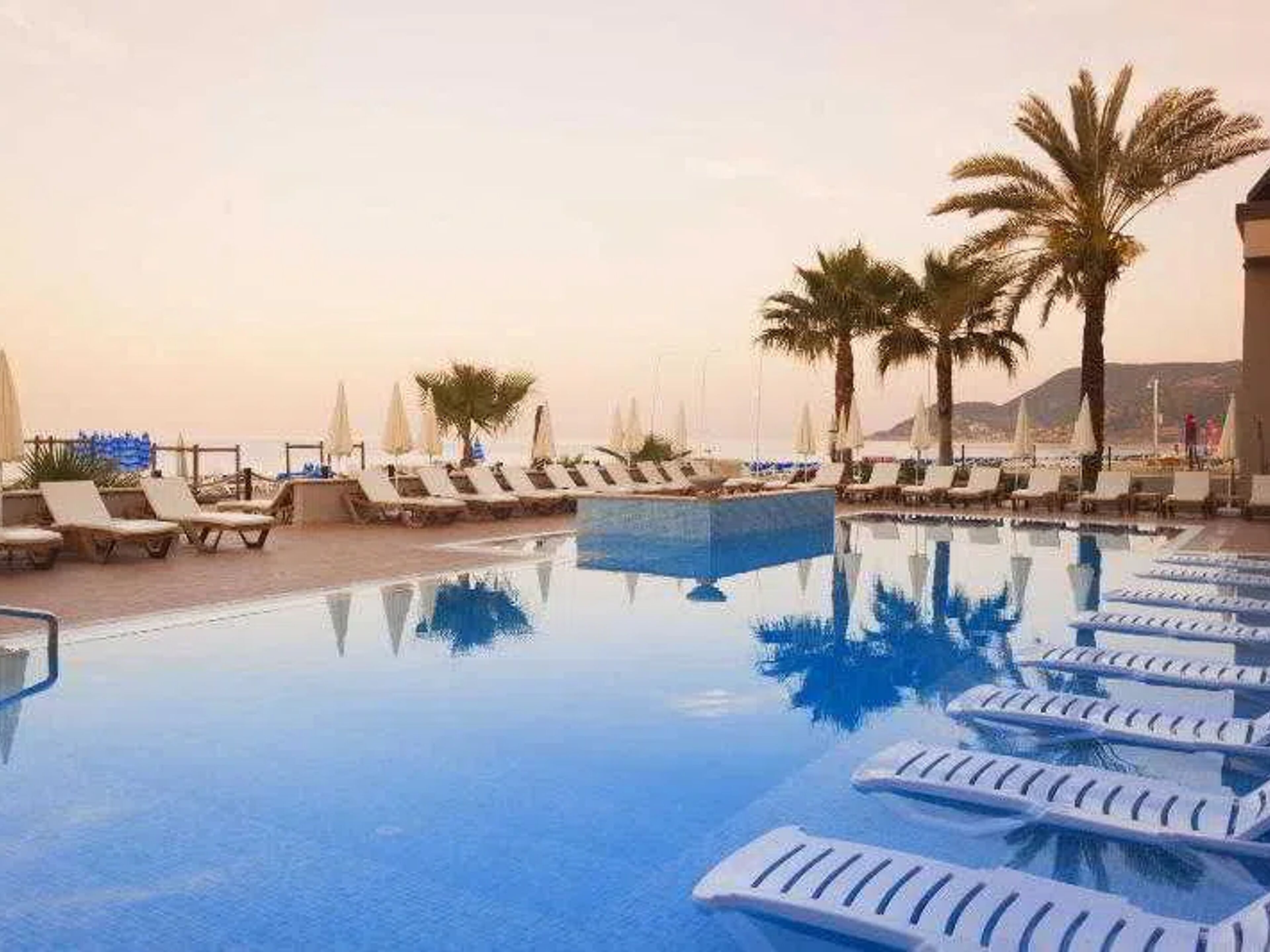 Alaaddin Beach Hotel