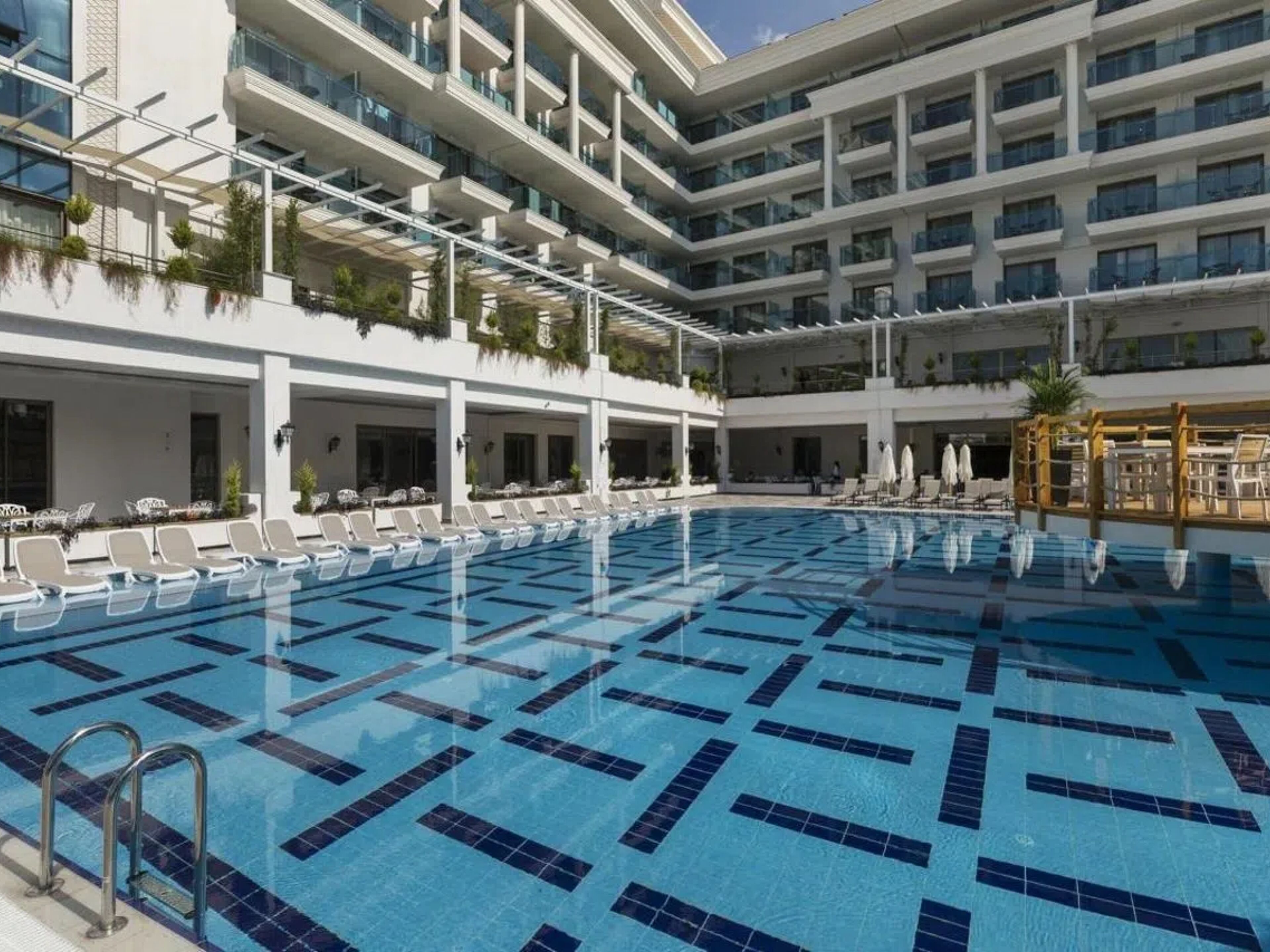 Castival Hotel