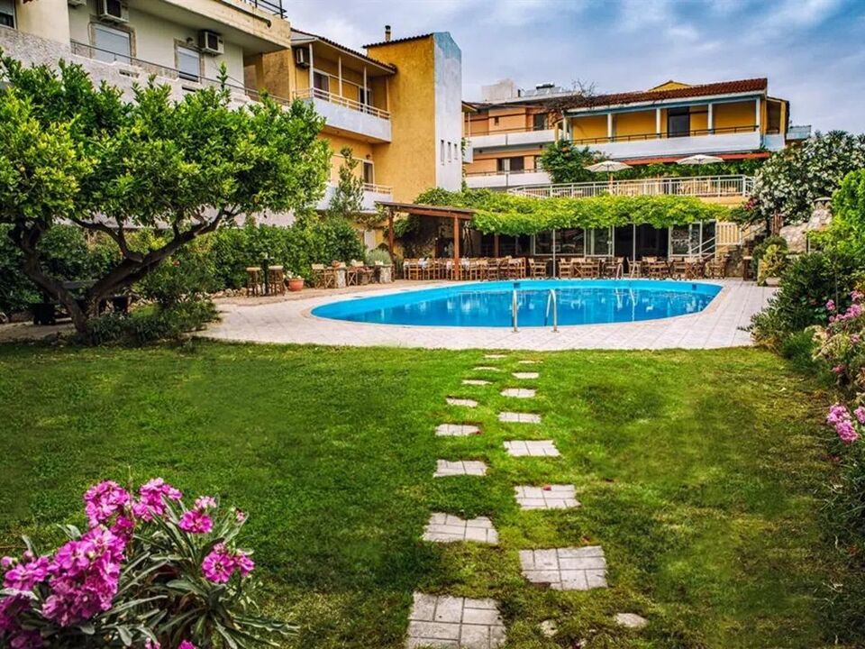 Hotel Roxani