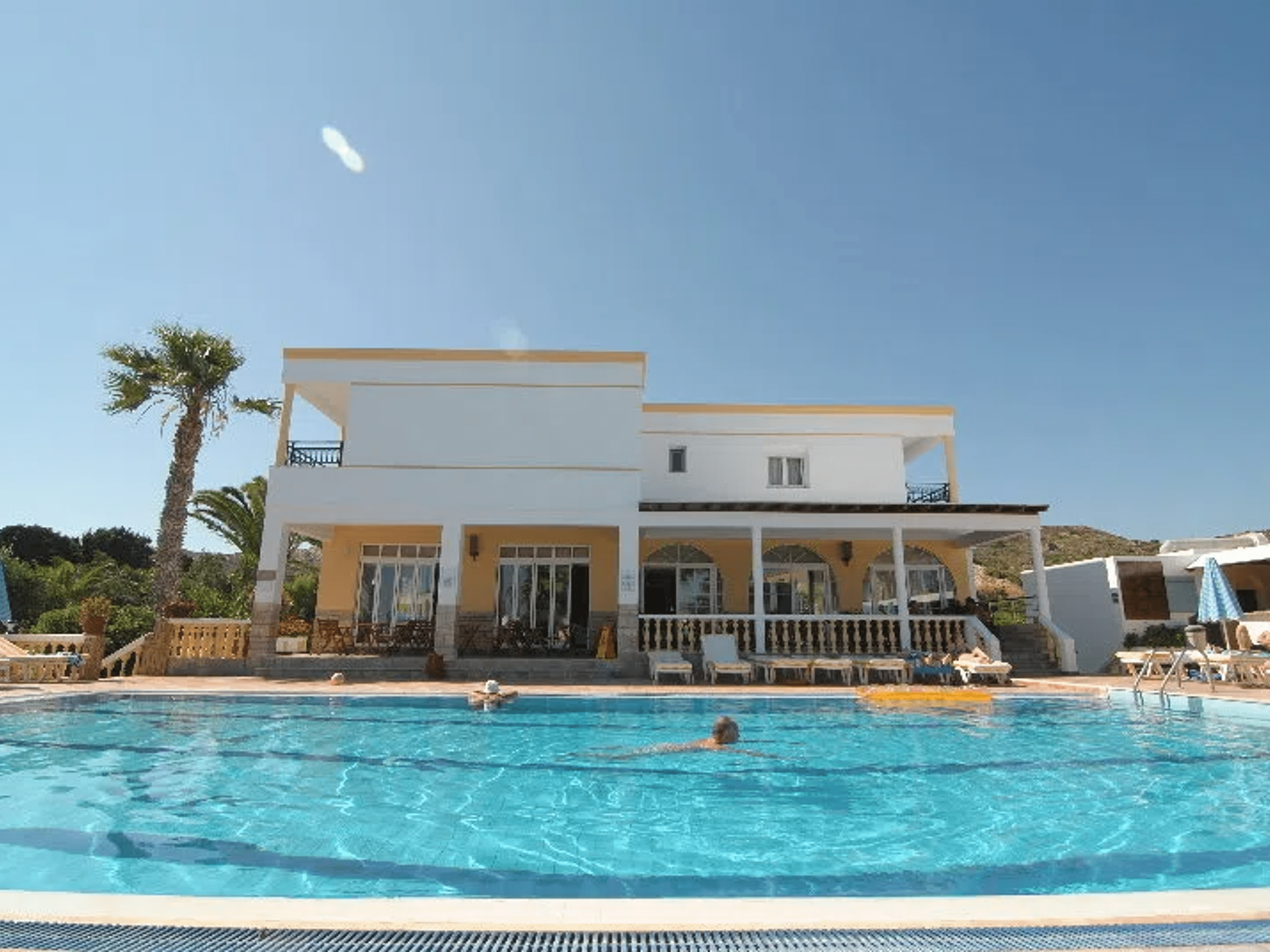 Zeus Hotel