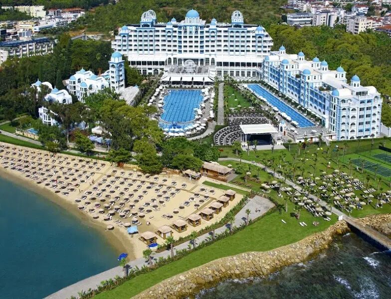 rubi-platinum-spa-resort-suites