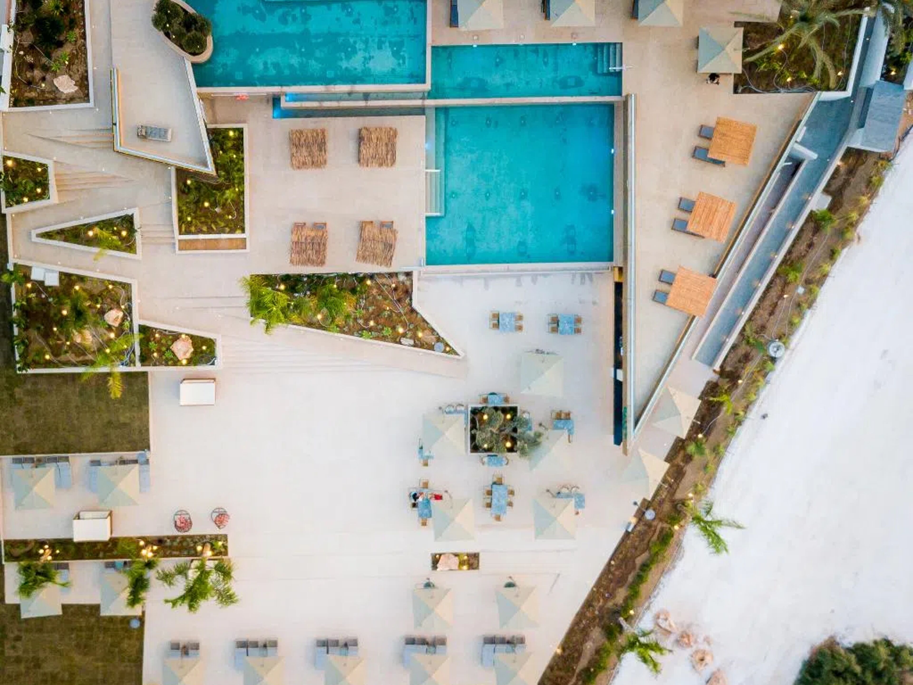 Cavo Zoe Seaside Hotel