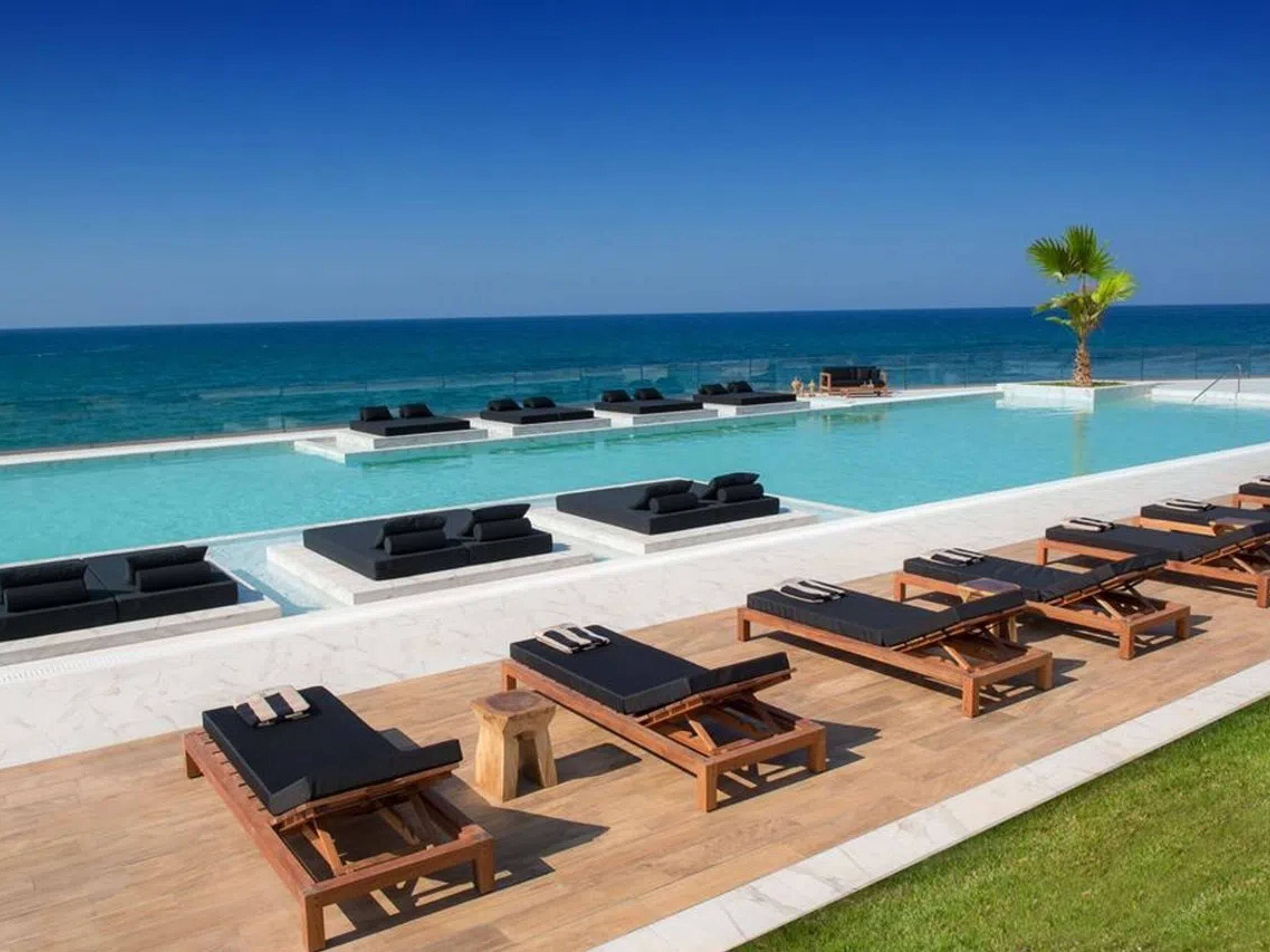 Abaton Island Resort & Spa