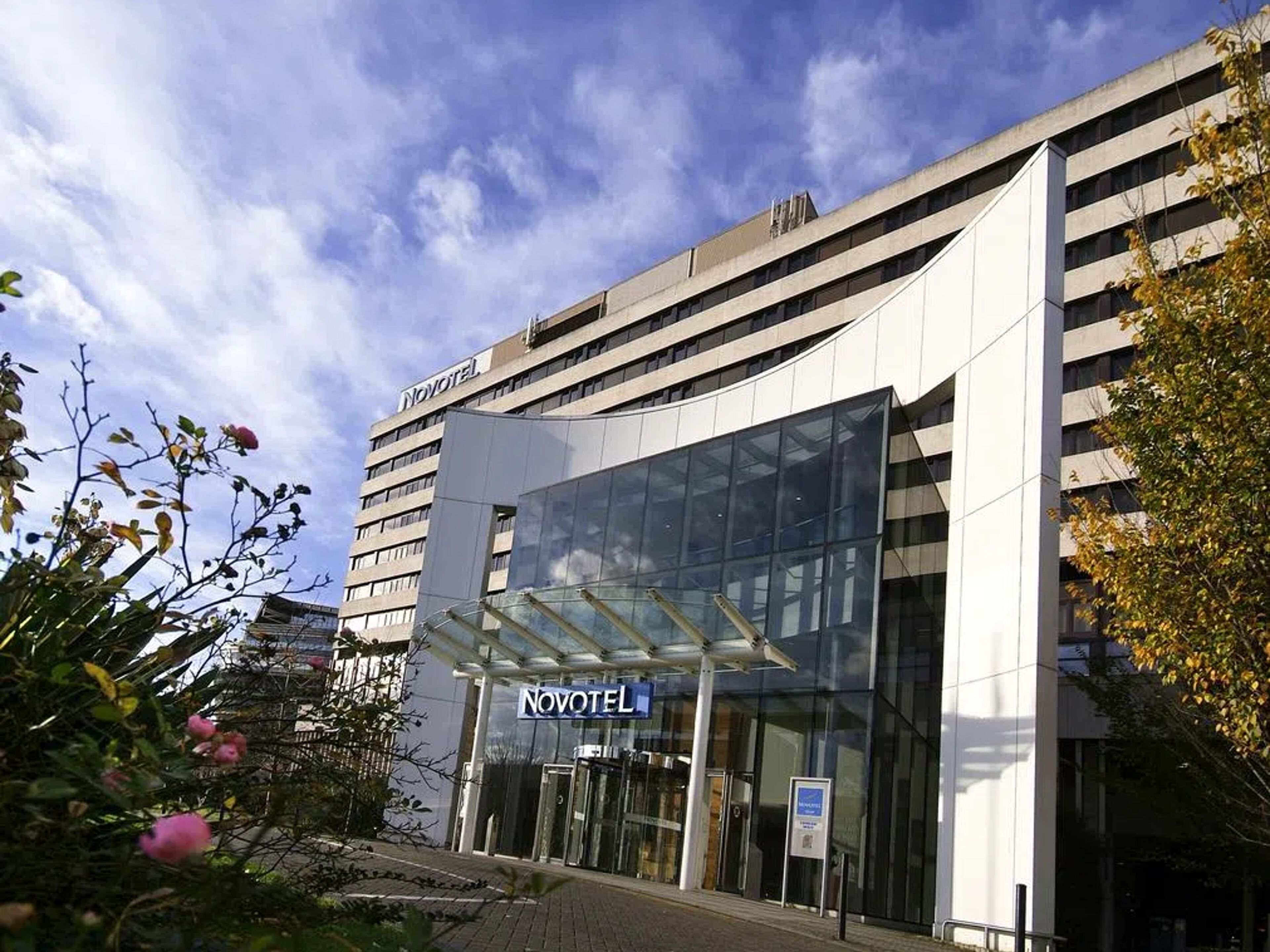 Novotel London West