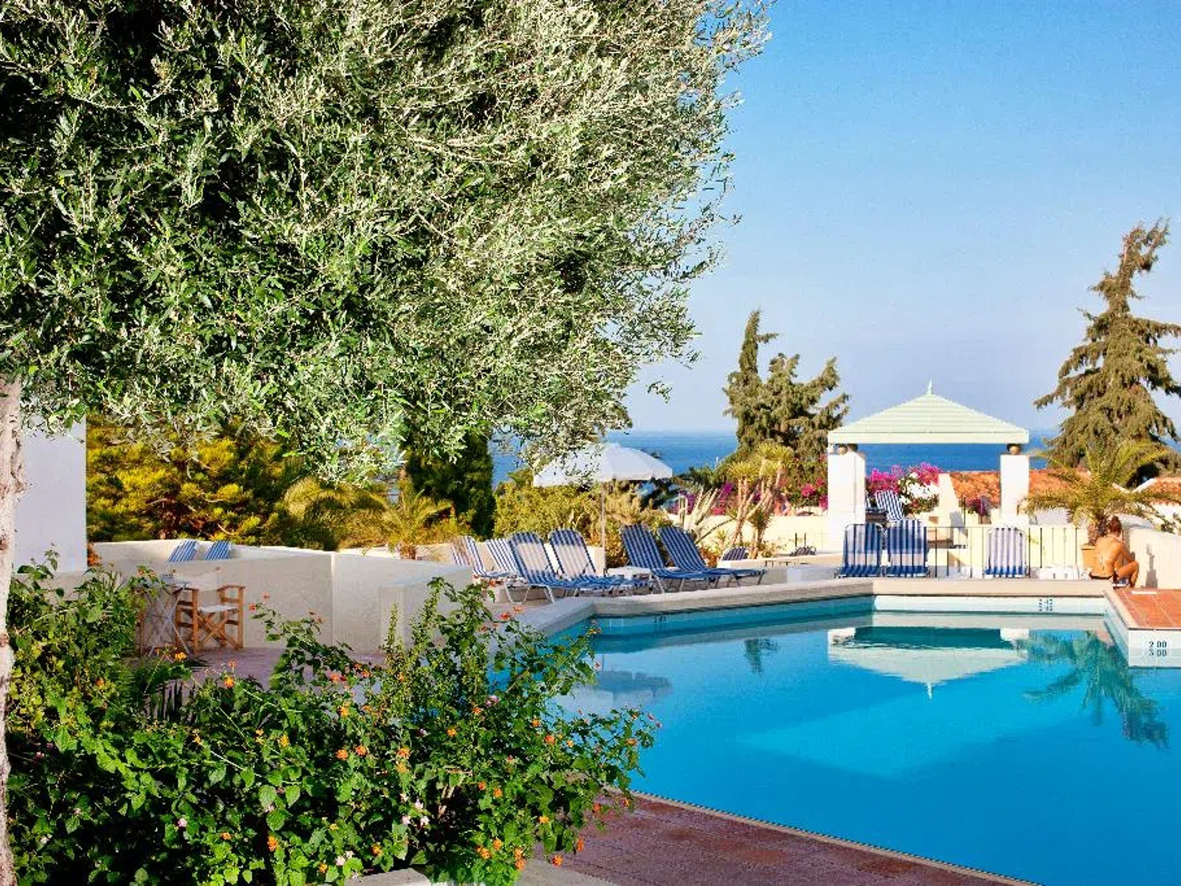 Galaxy Suites Boutique Resort