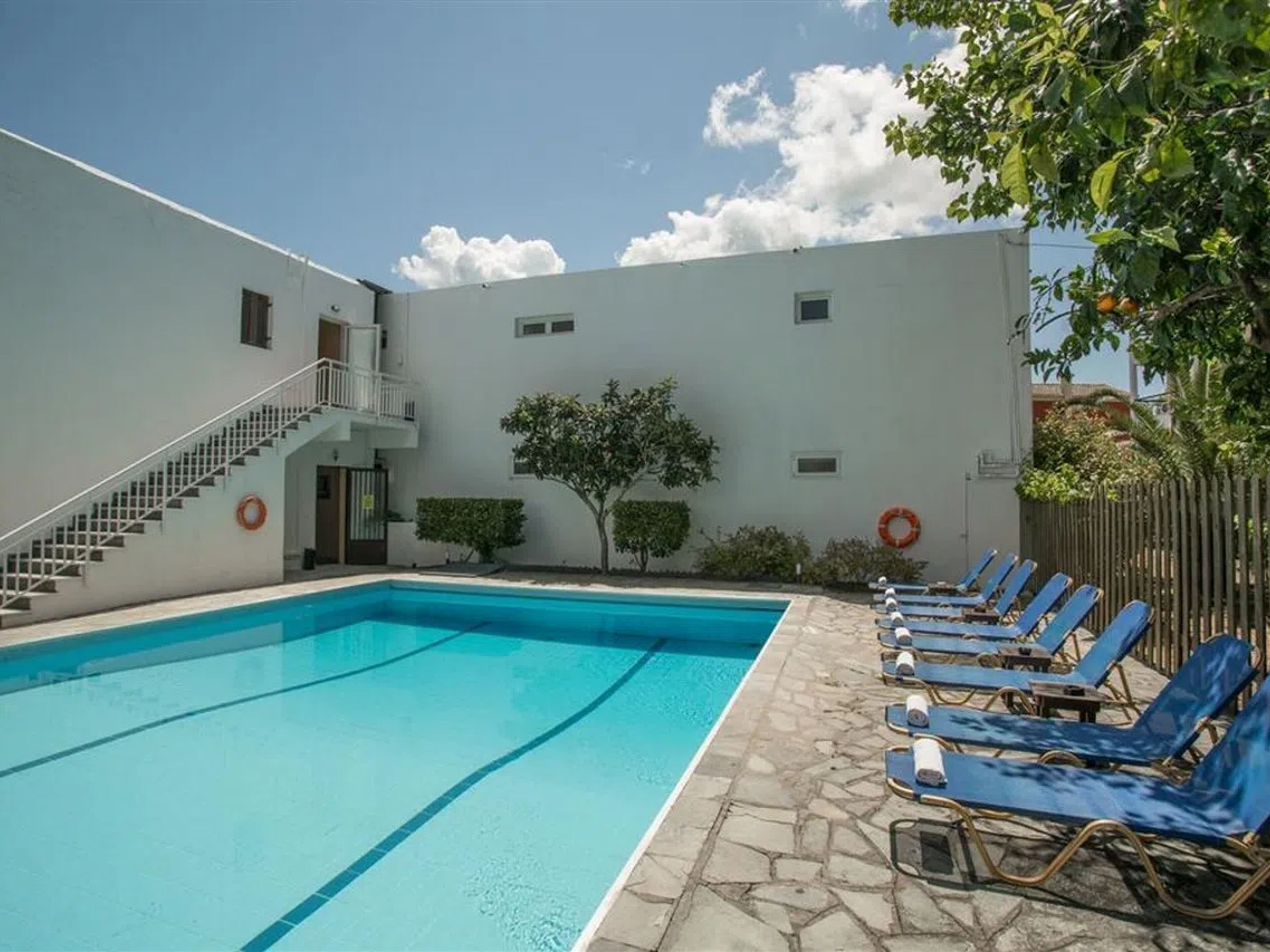 Popi Star Hotel