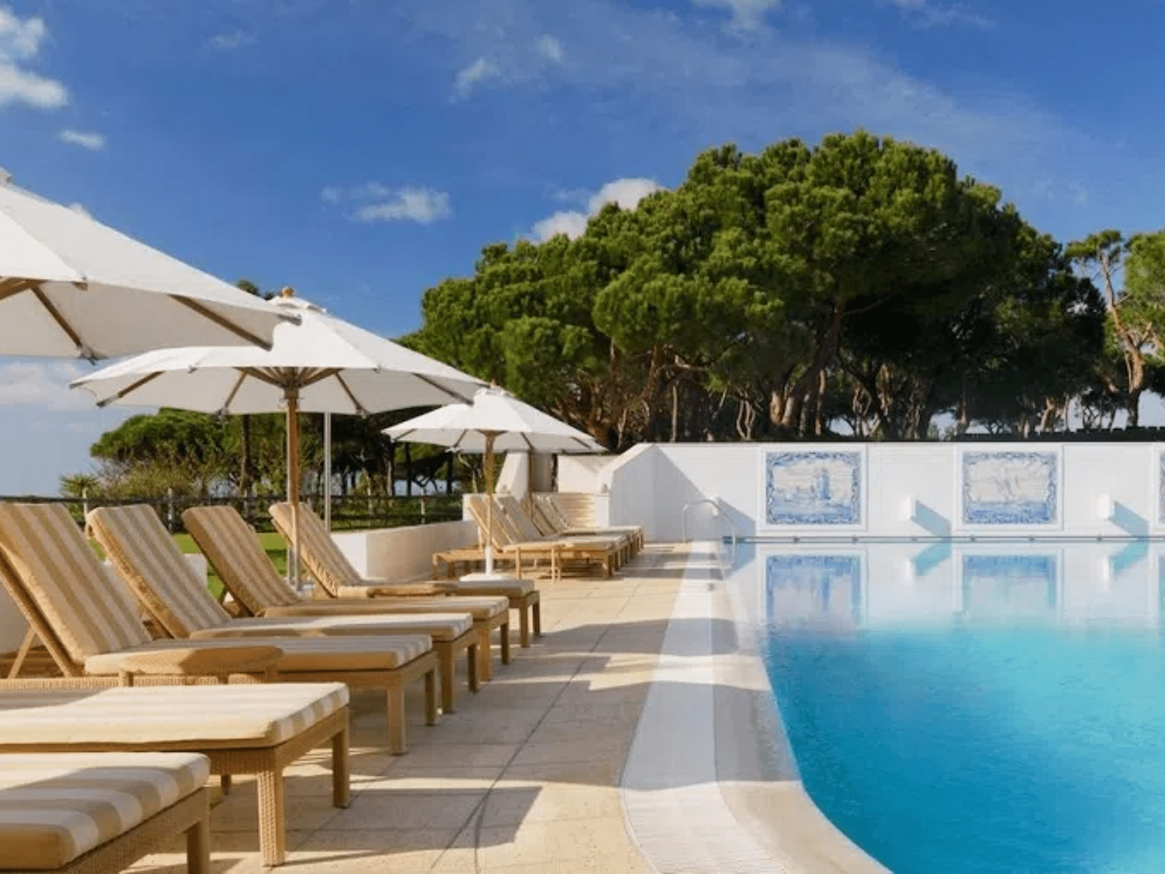 Pine Cliffs Resort