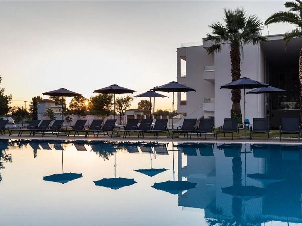 Mythic Summer Hotel