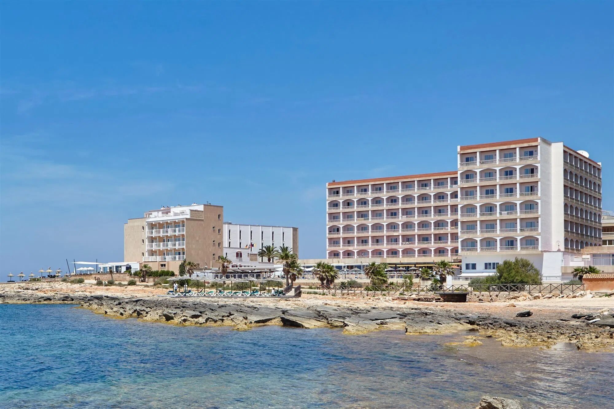 universal-hotel-romantica