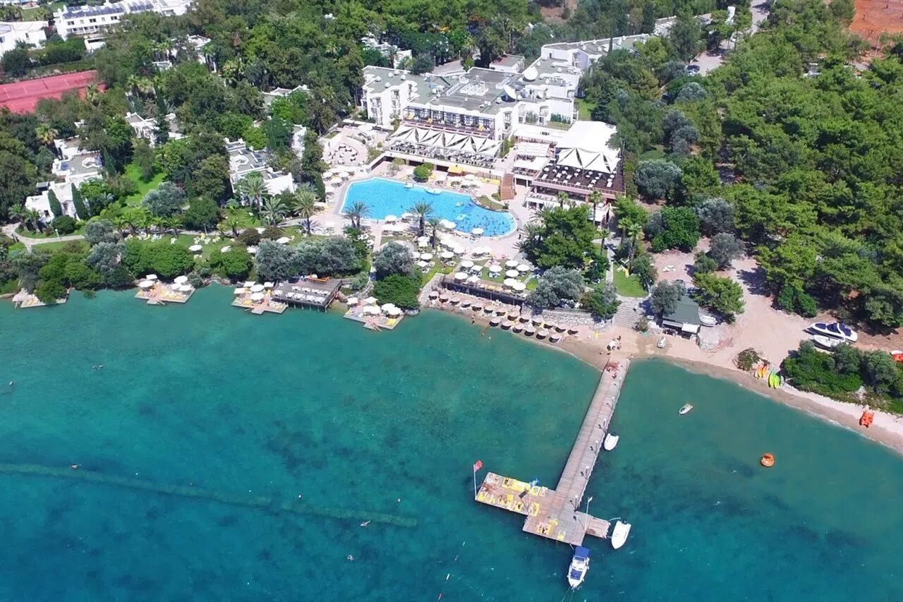 doubletree-by-hilton-bodrum-isil-club-resort