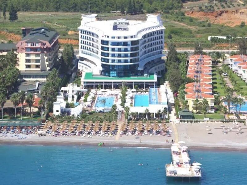 q-premium-resort-hotel
