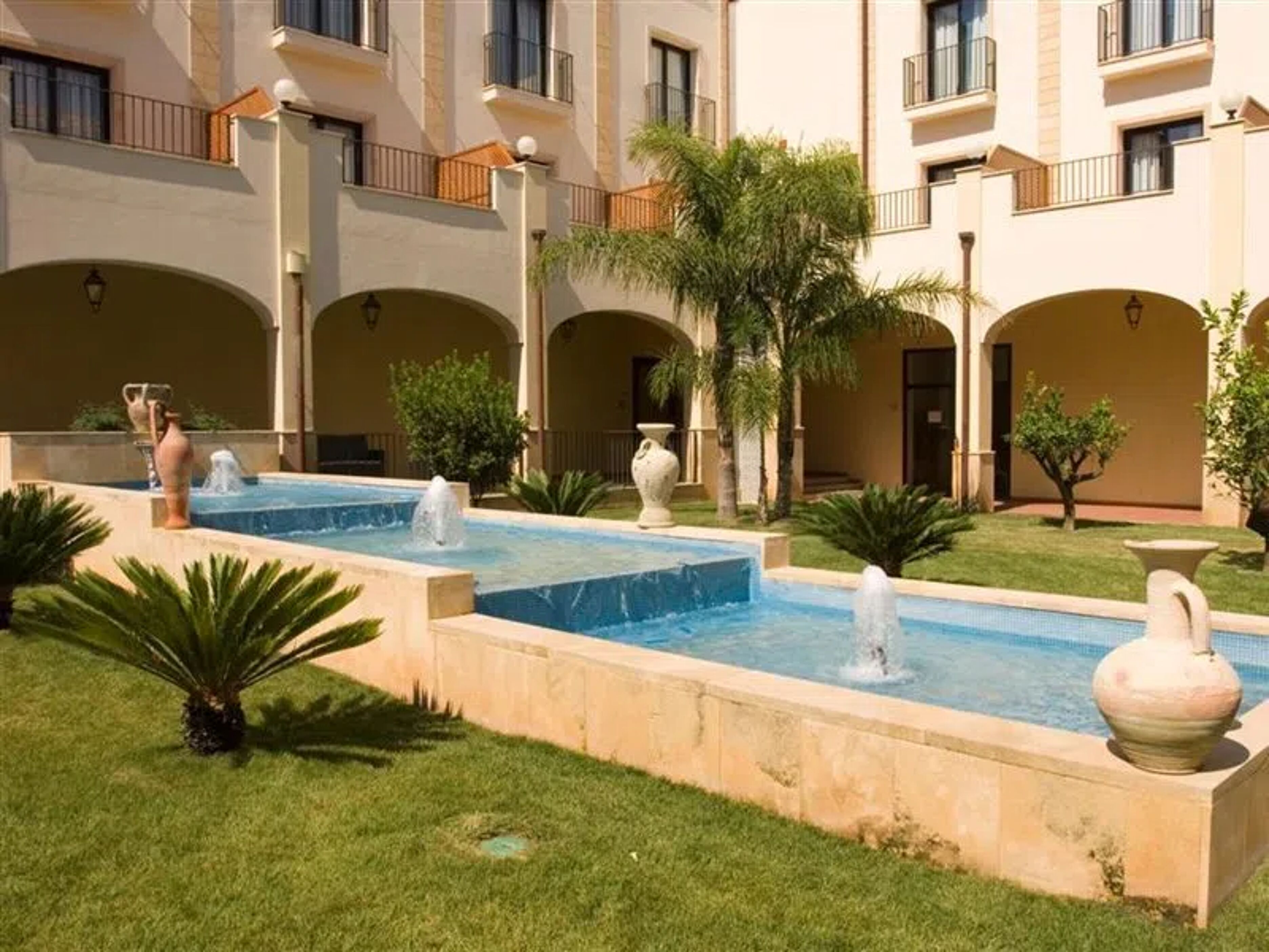 Mahara Hotel & Wellness