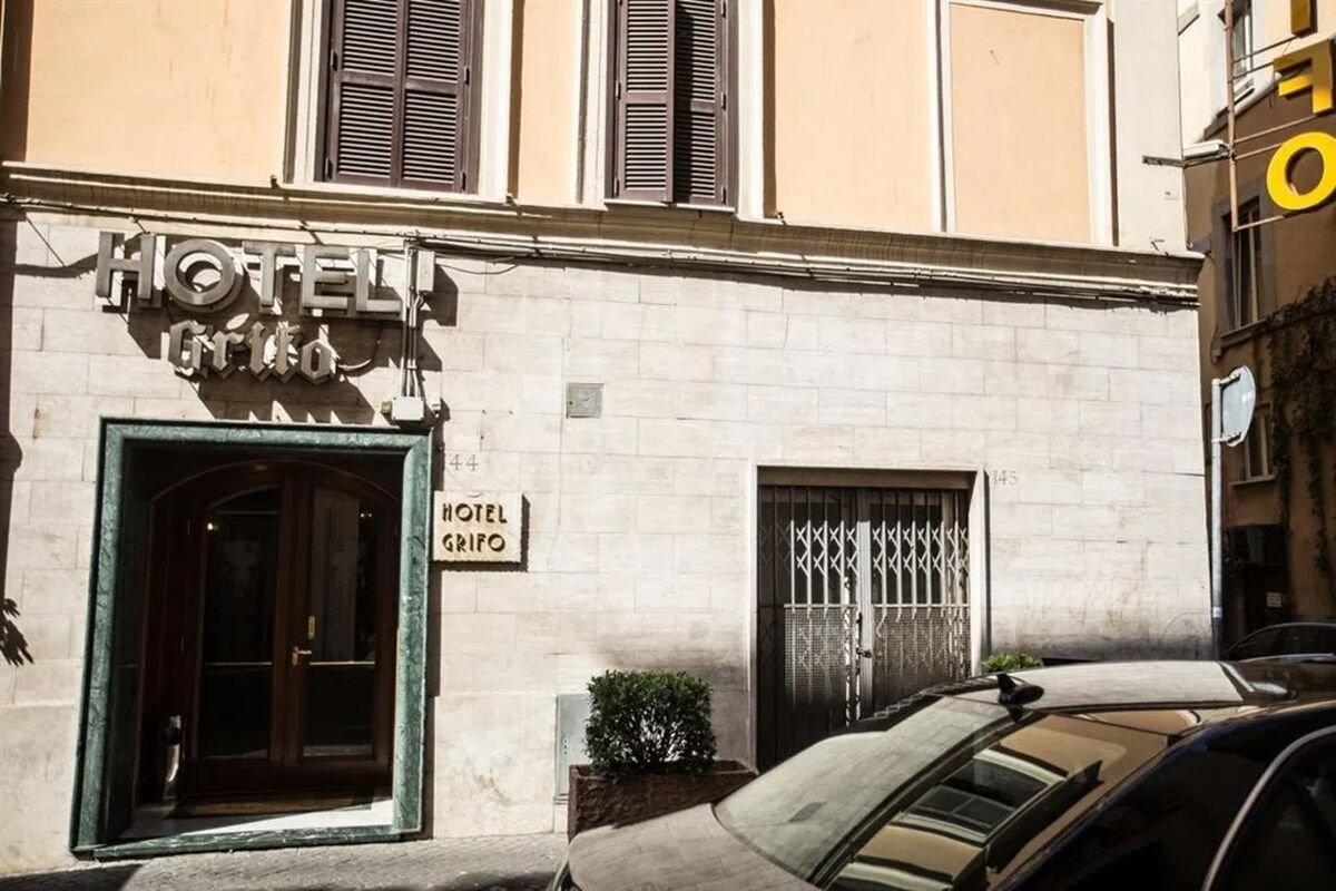 grifo-adults-only
