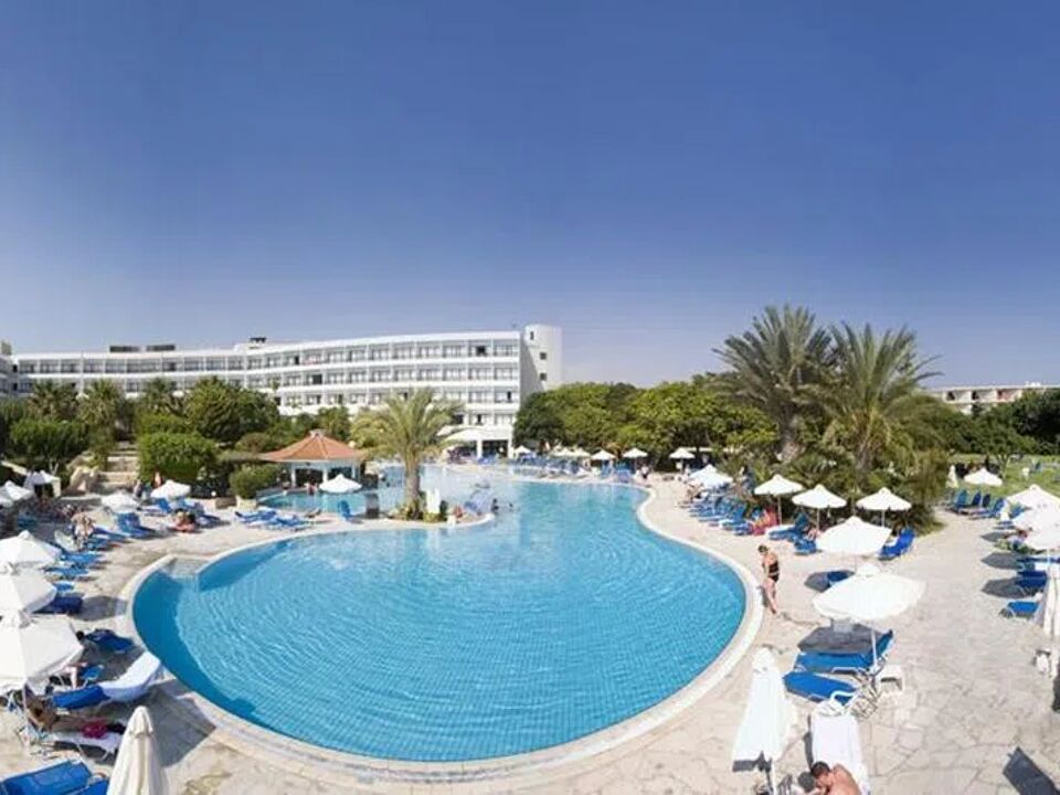 Avanti Hotel
