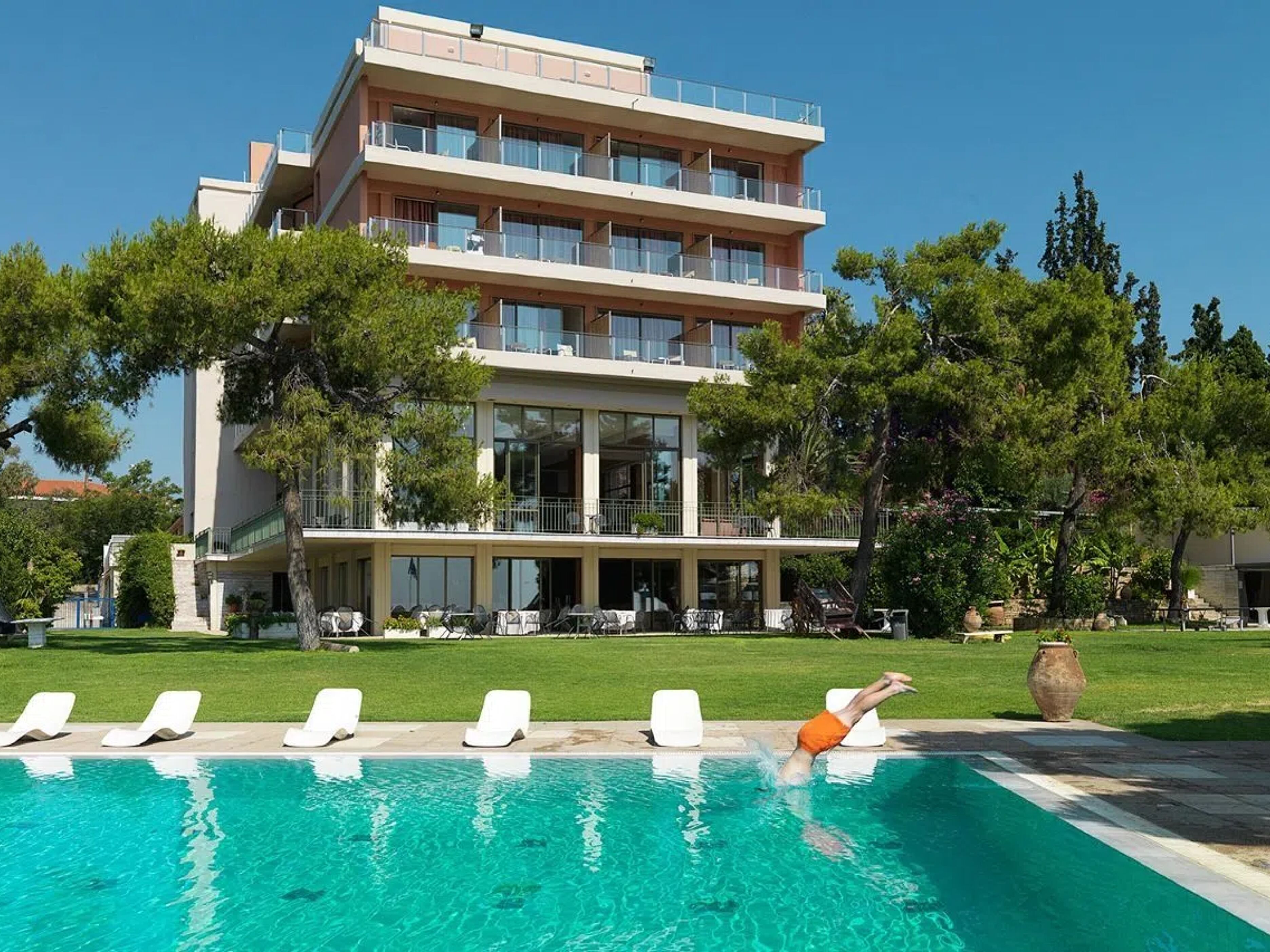 Kalamaki Beach Hotel