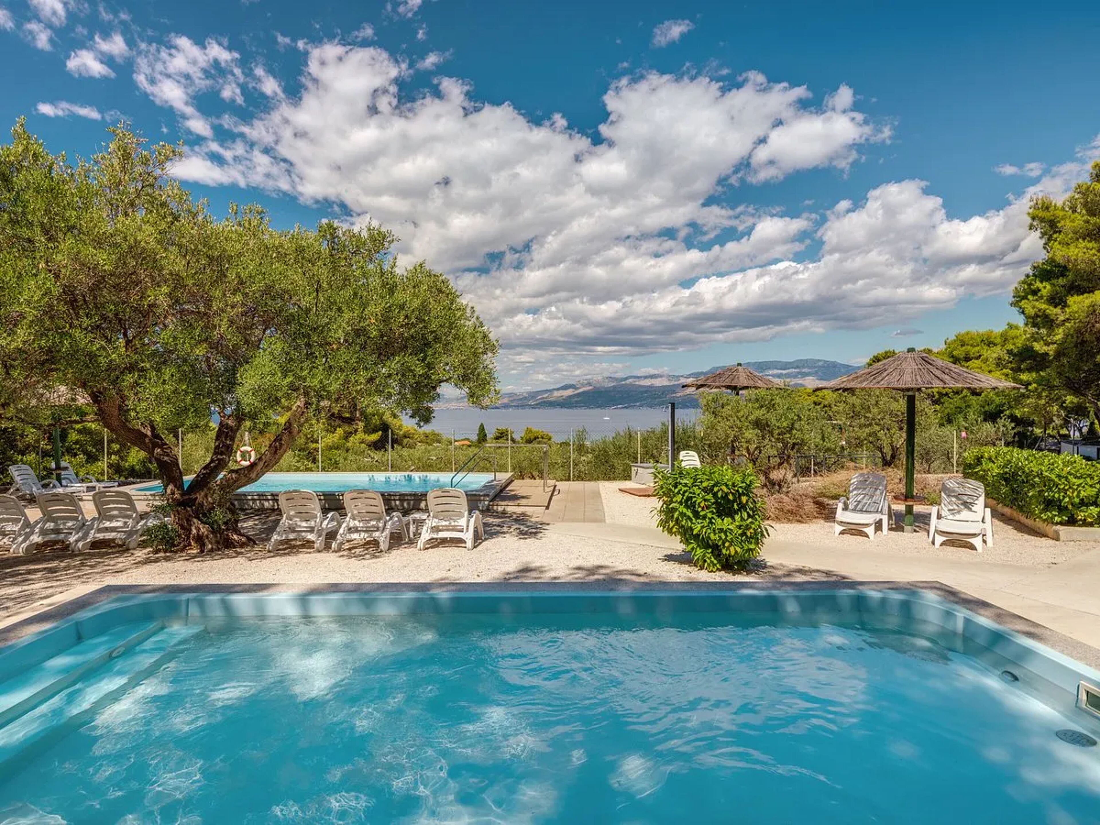 Waterman Beach Village camp & glamping