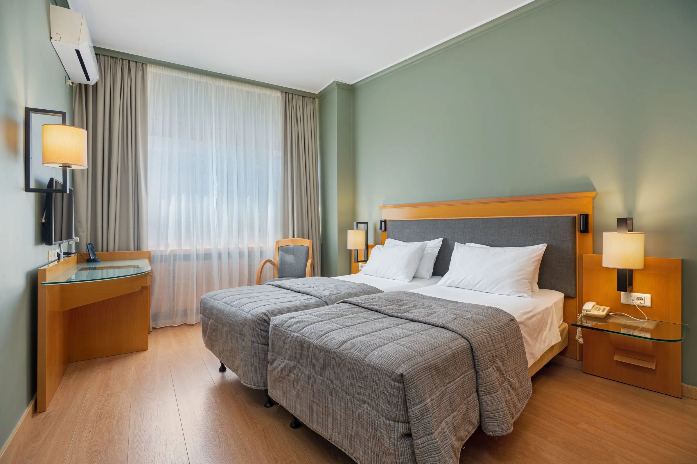 plaka-hotel