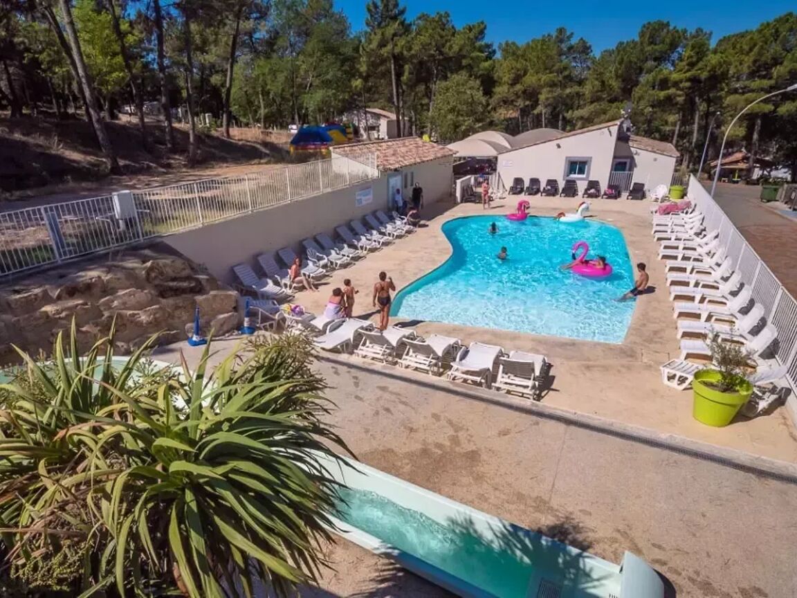 Camping La Pinède en Provence