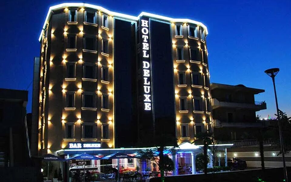 Hotel Deluxe