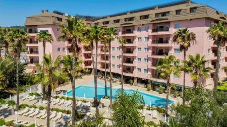 aqua-hotel-the-breeze
