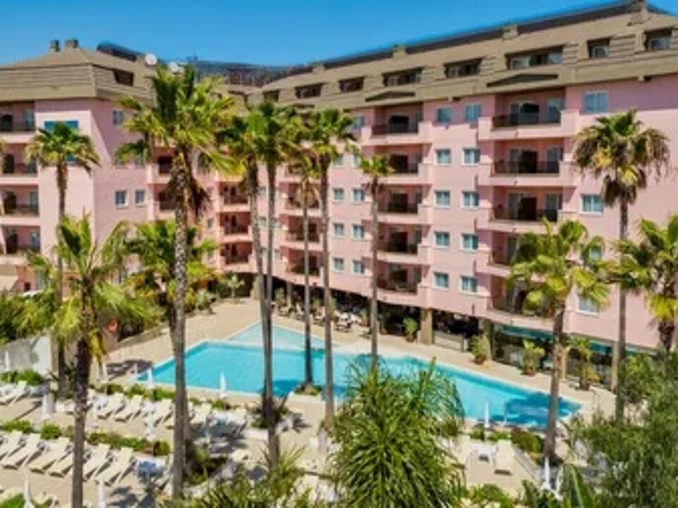 AQUA Hotel The Breeze