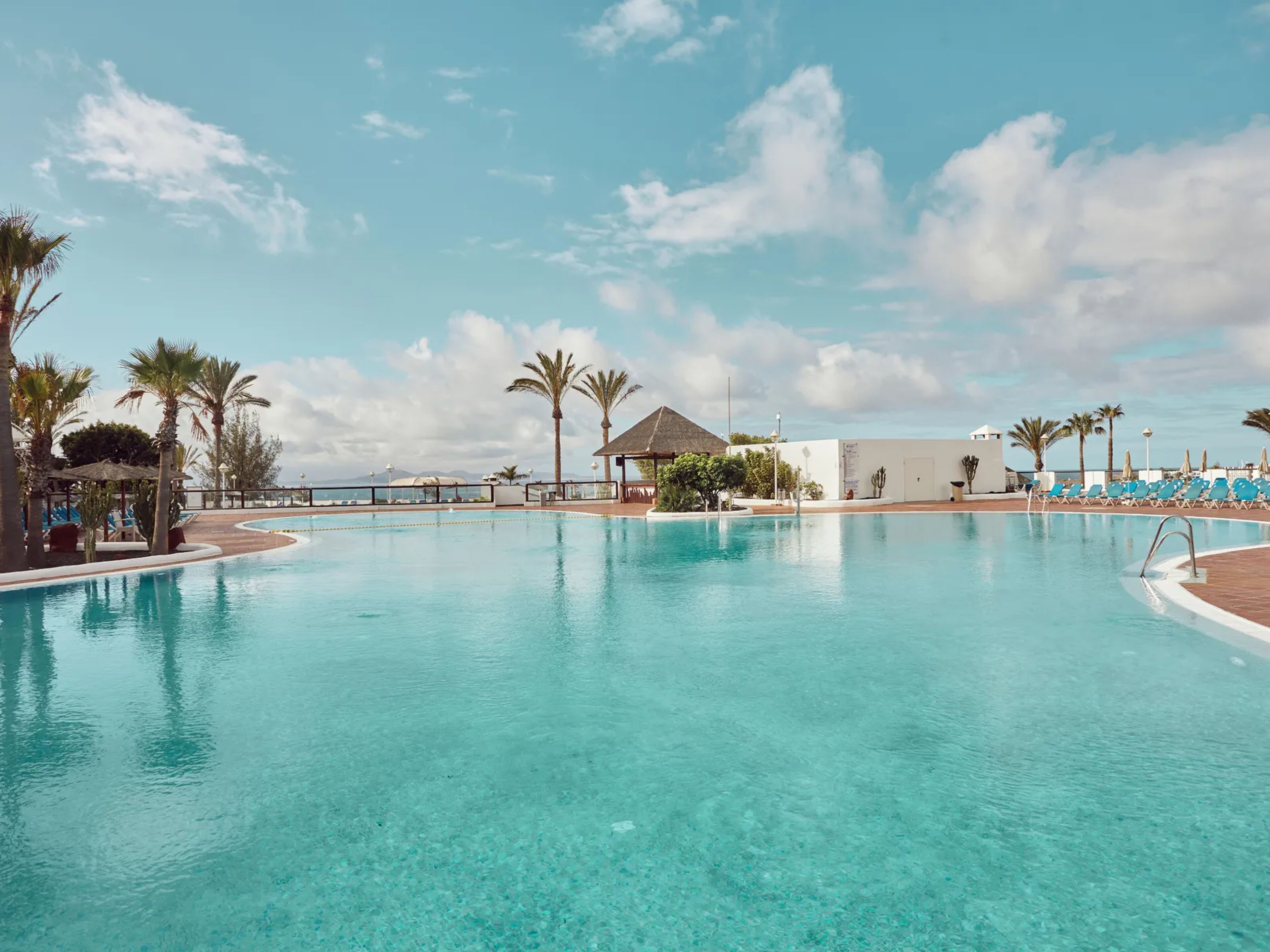 Sandos Papagayo Beach Resort