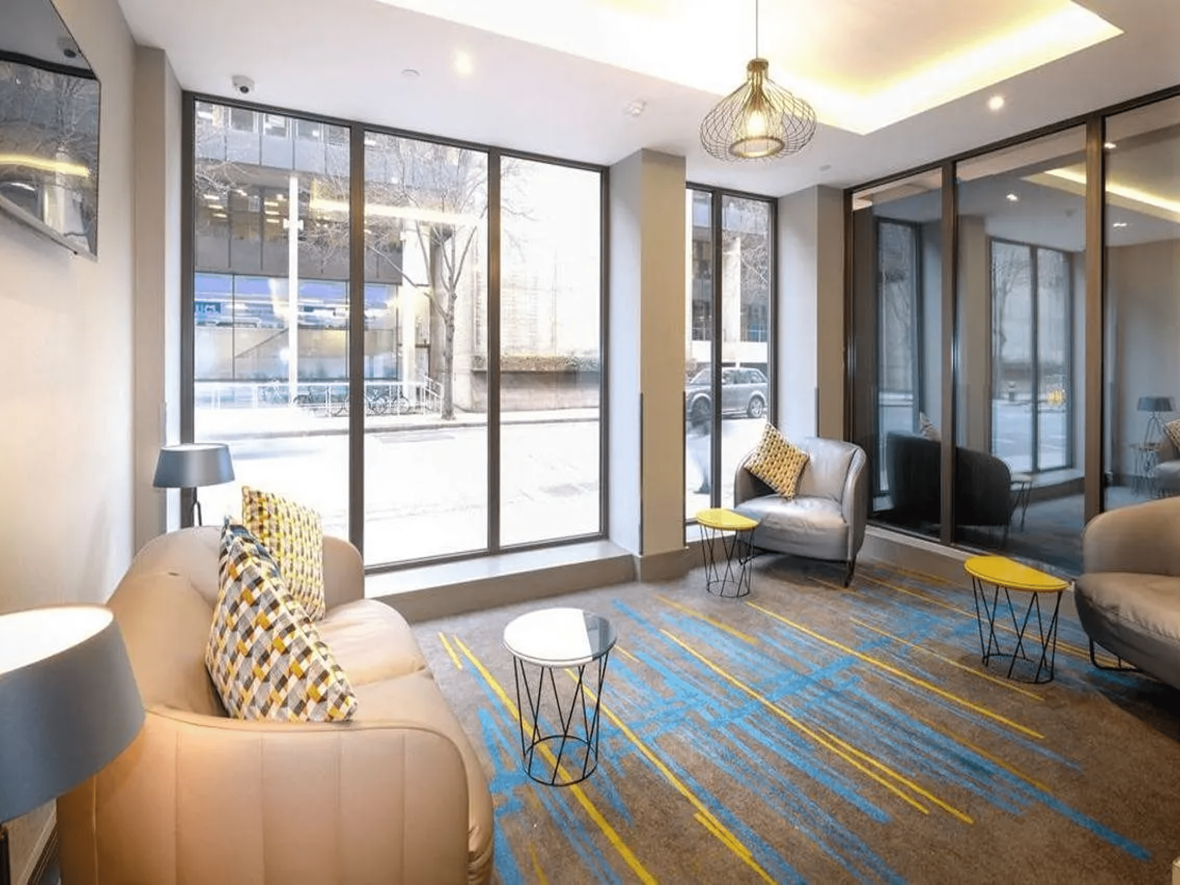 City Sleeper at Royal National Hotel