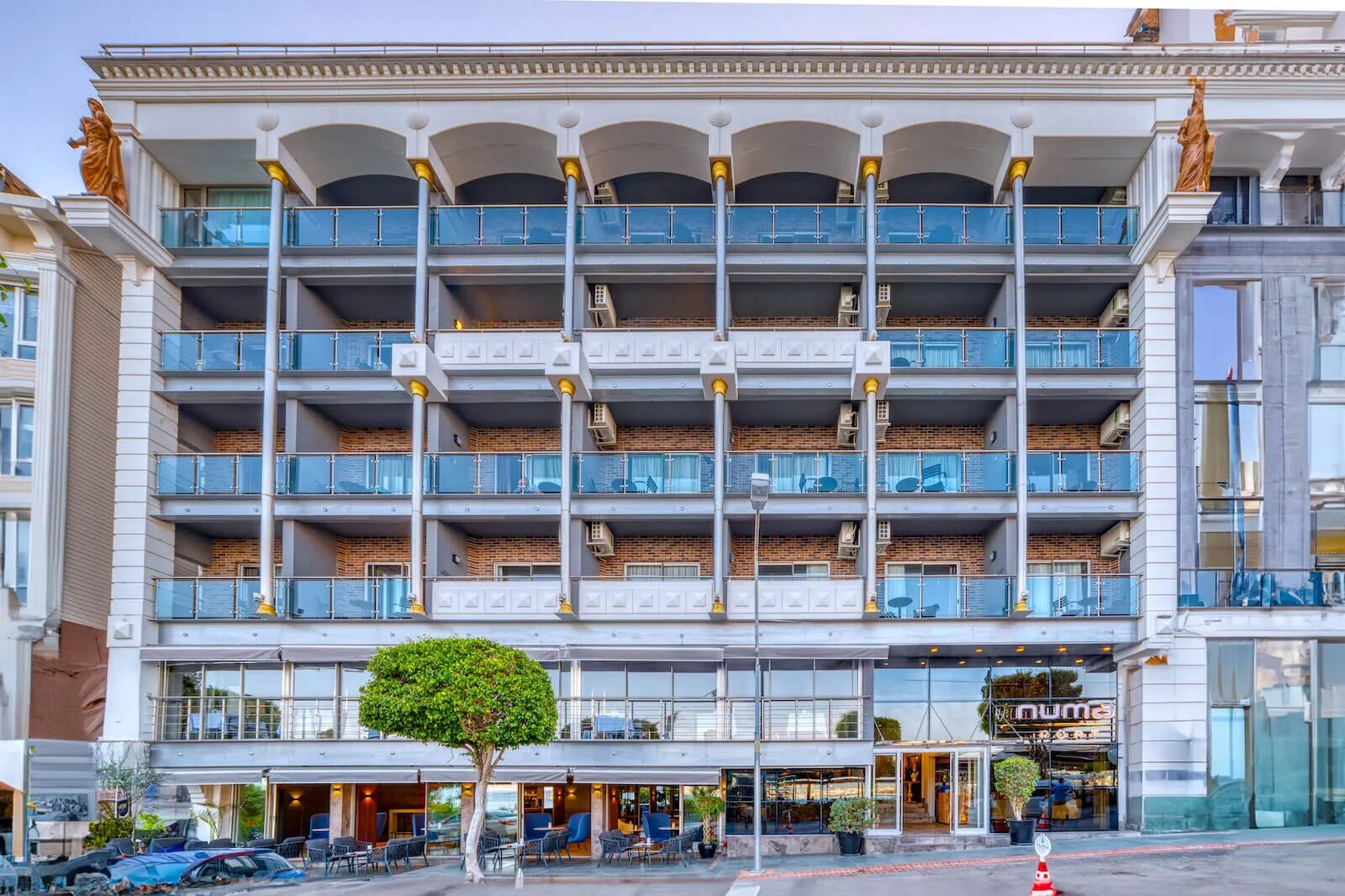 numa-port-hotel