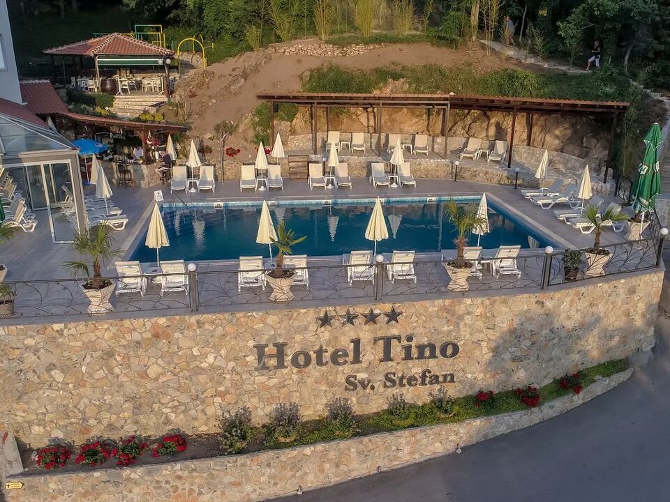 Tino Sveti Stefan