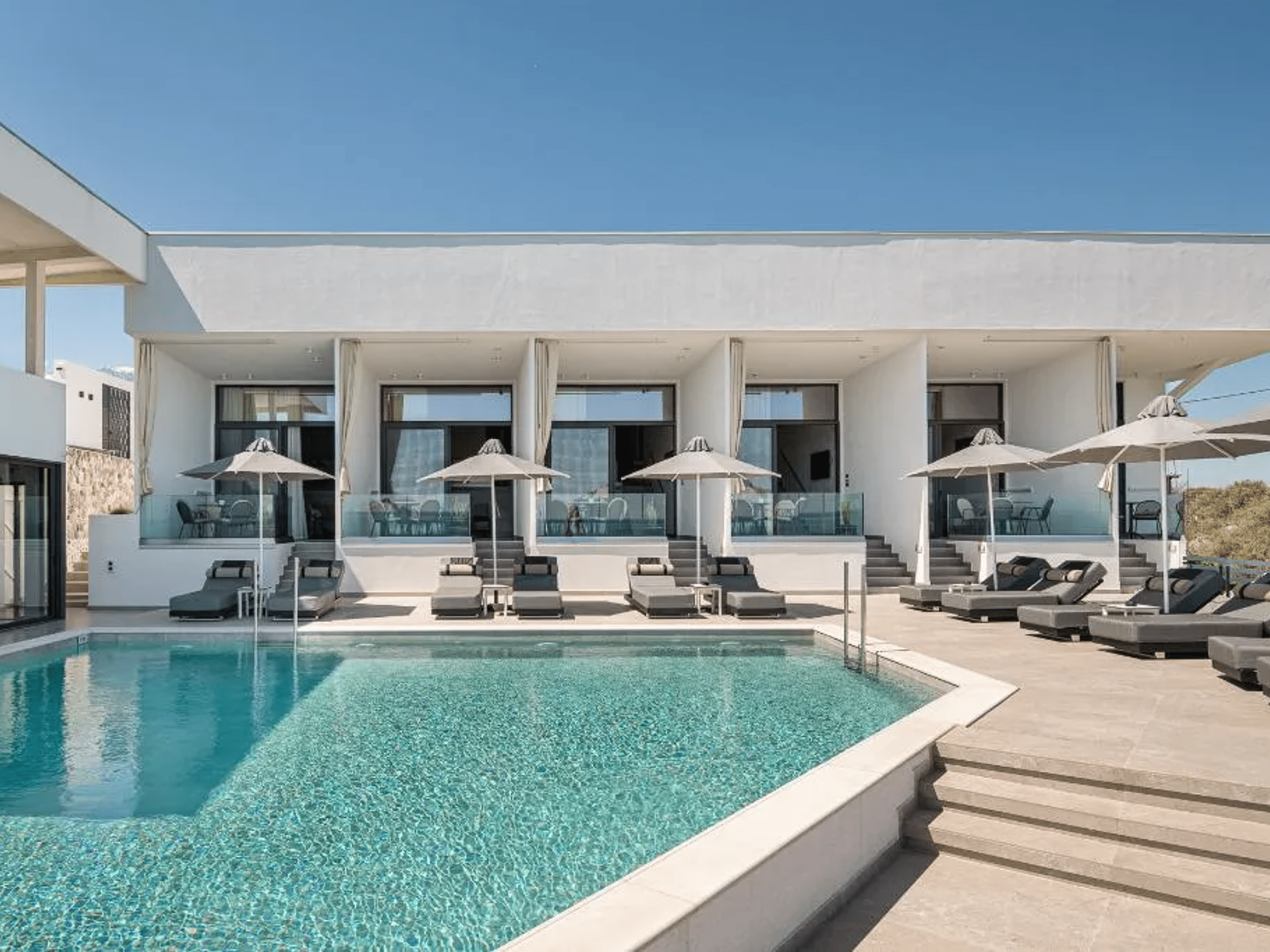 Akrotiri Olympus Luxury Suites