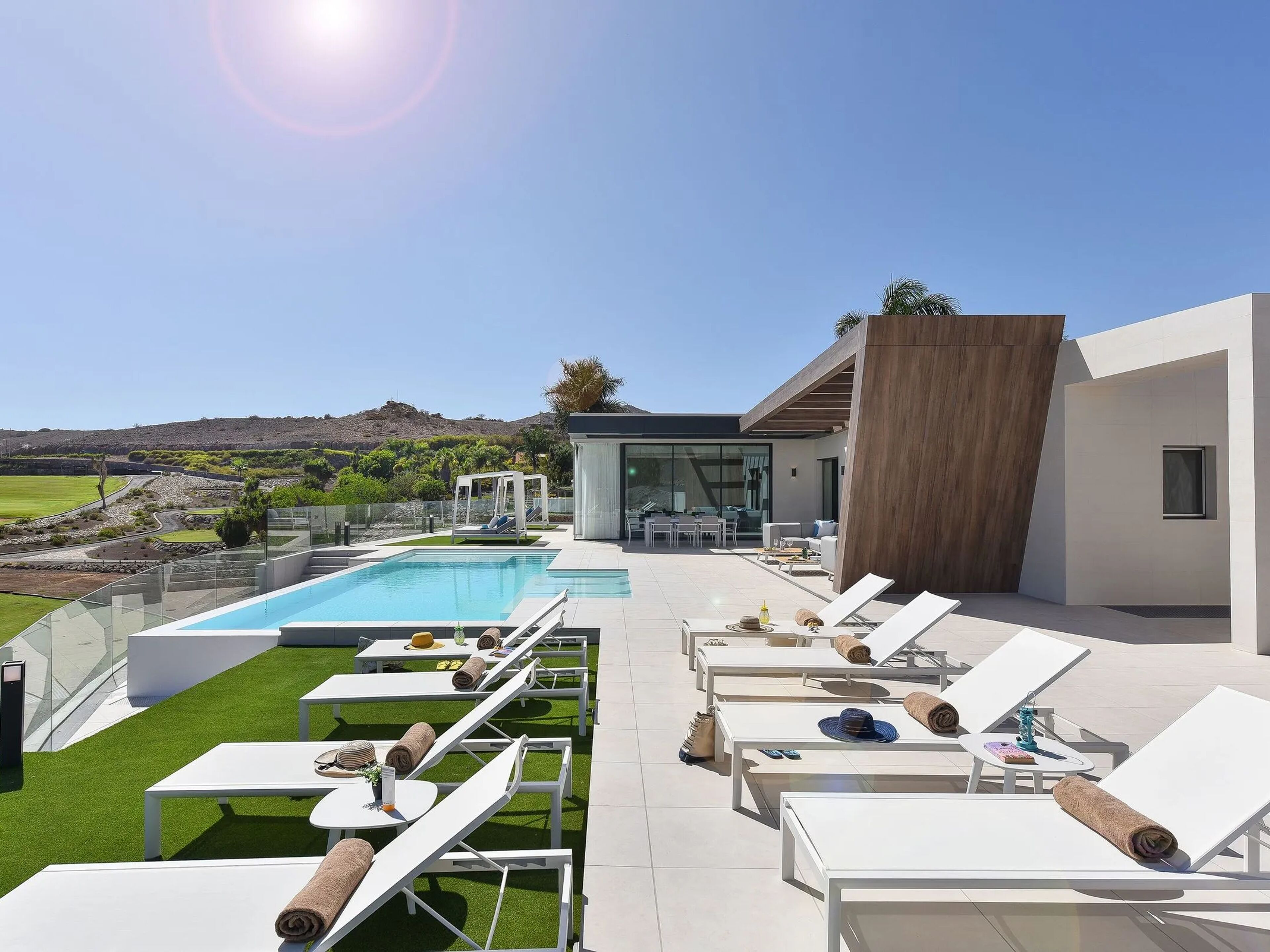 Sunset Villa