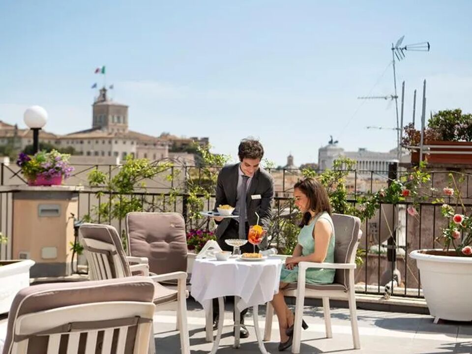 Hotel Cecil