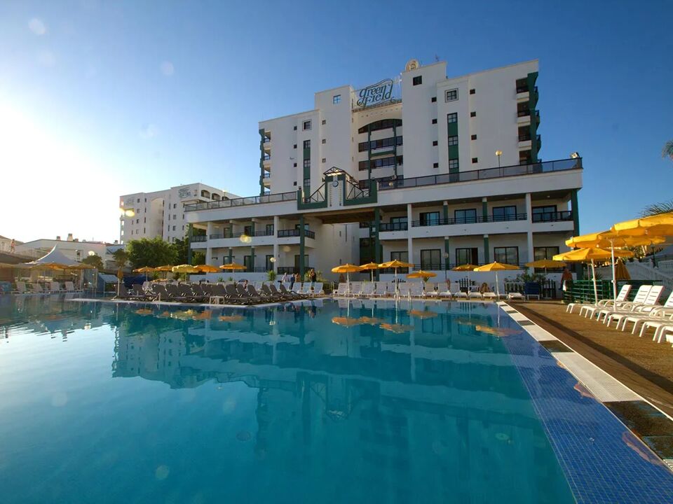 Hotel Green Field