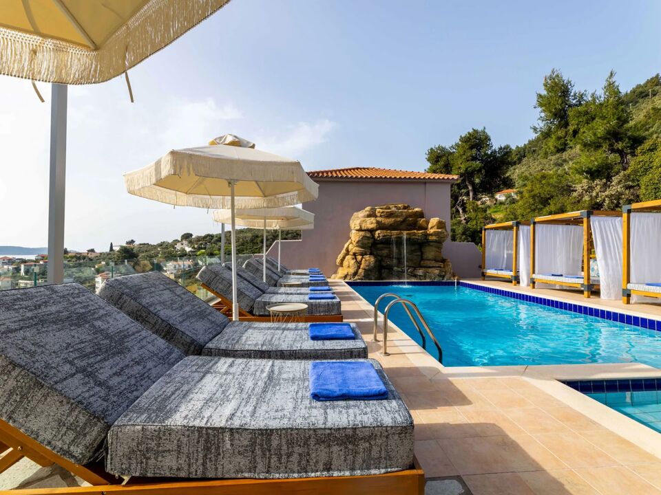 Avaton Suites & Villa