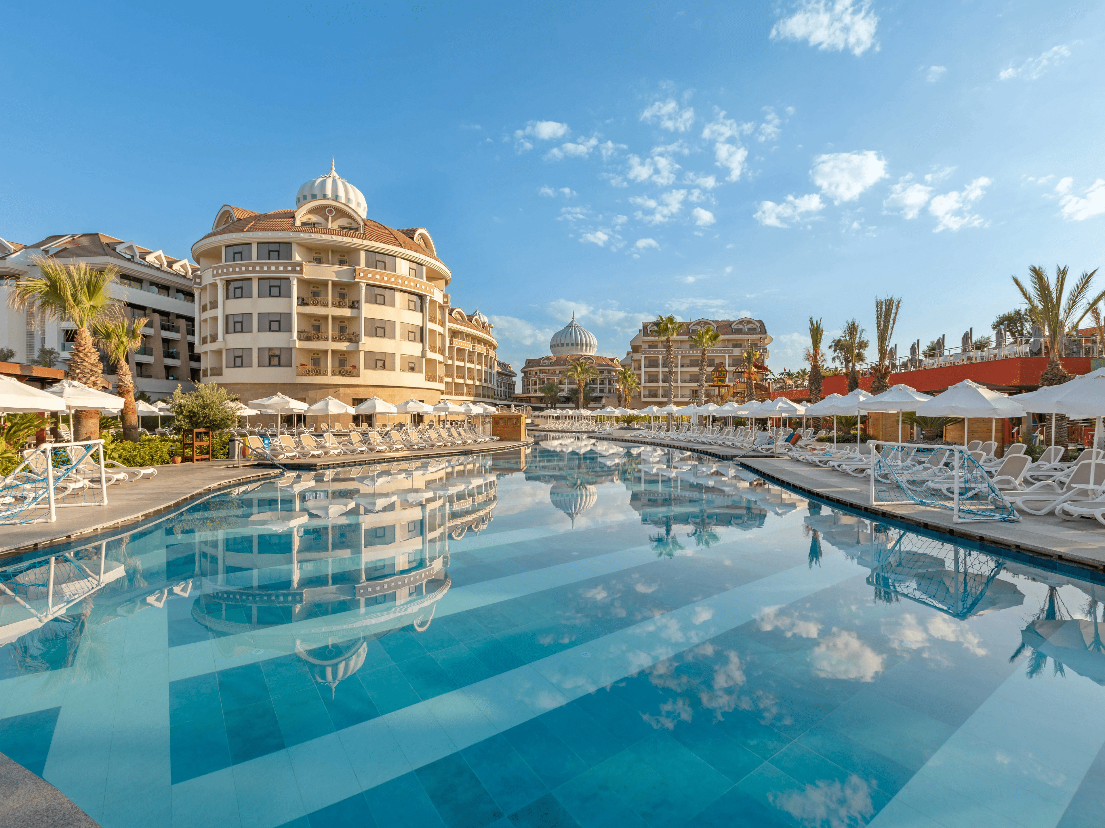 Kirman Belazur Resort & Spa