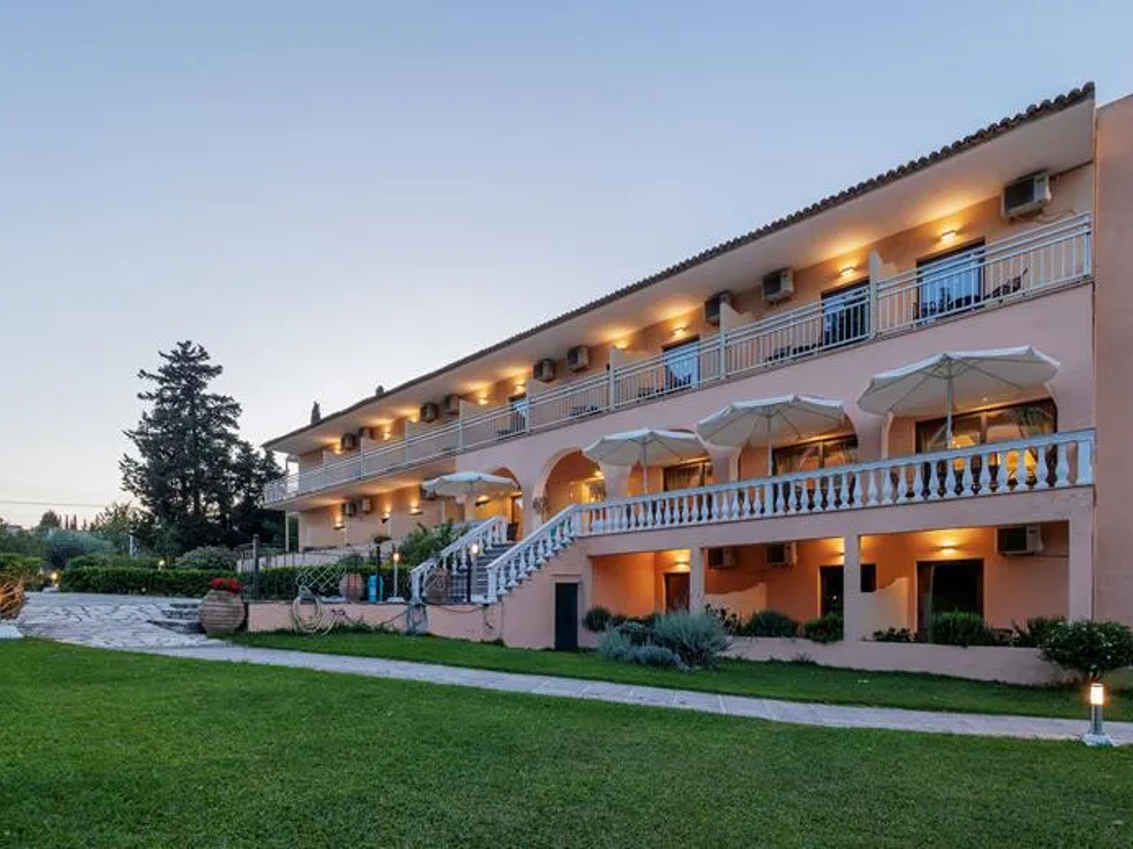 Primavera Hotel