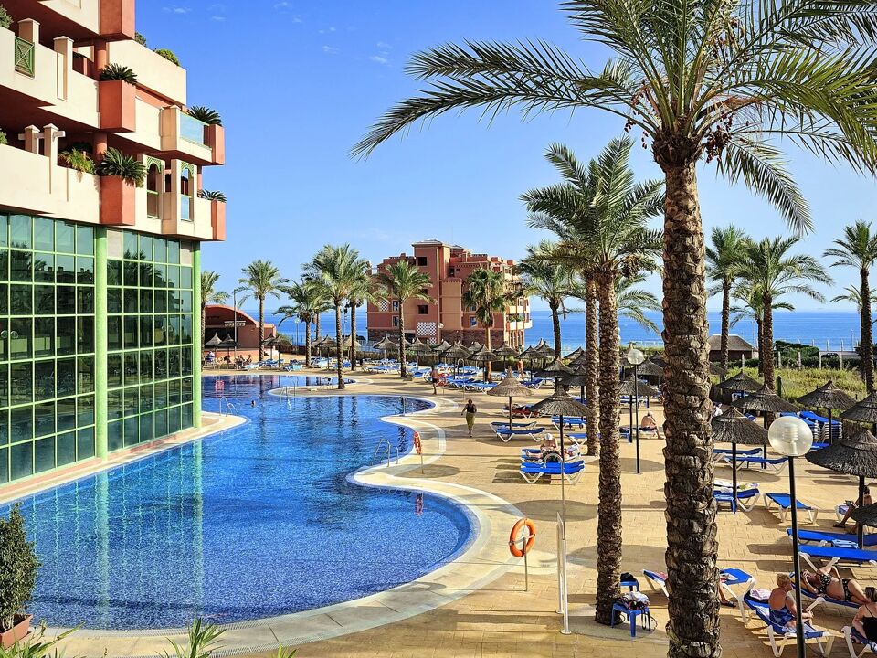 Holiday World Riwo Hotel