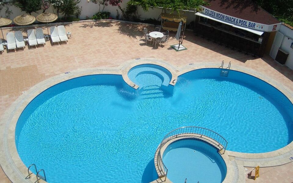 Golden Moon Apart Hotel