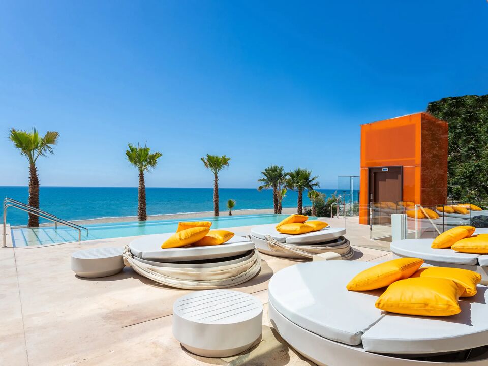 Leiro Residences