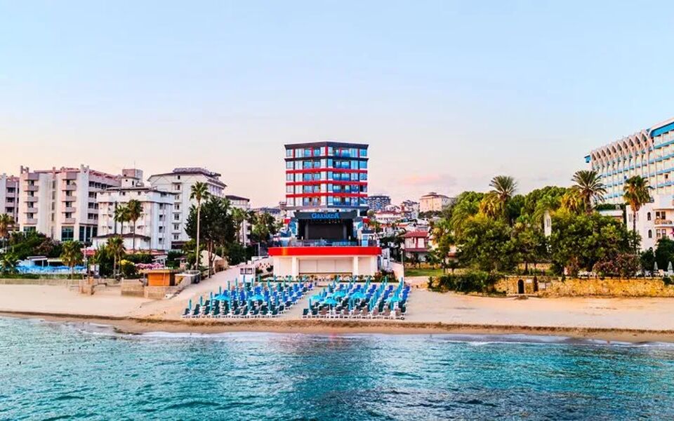 Granada Luxury Red Hotel