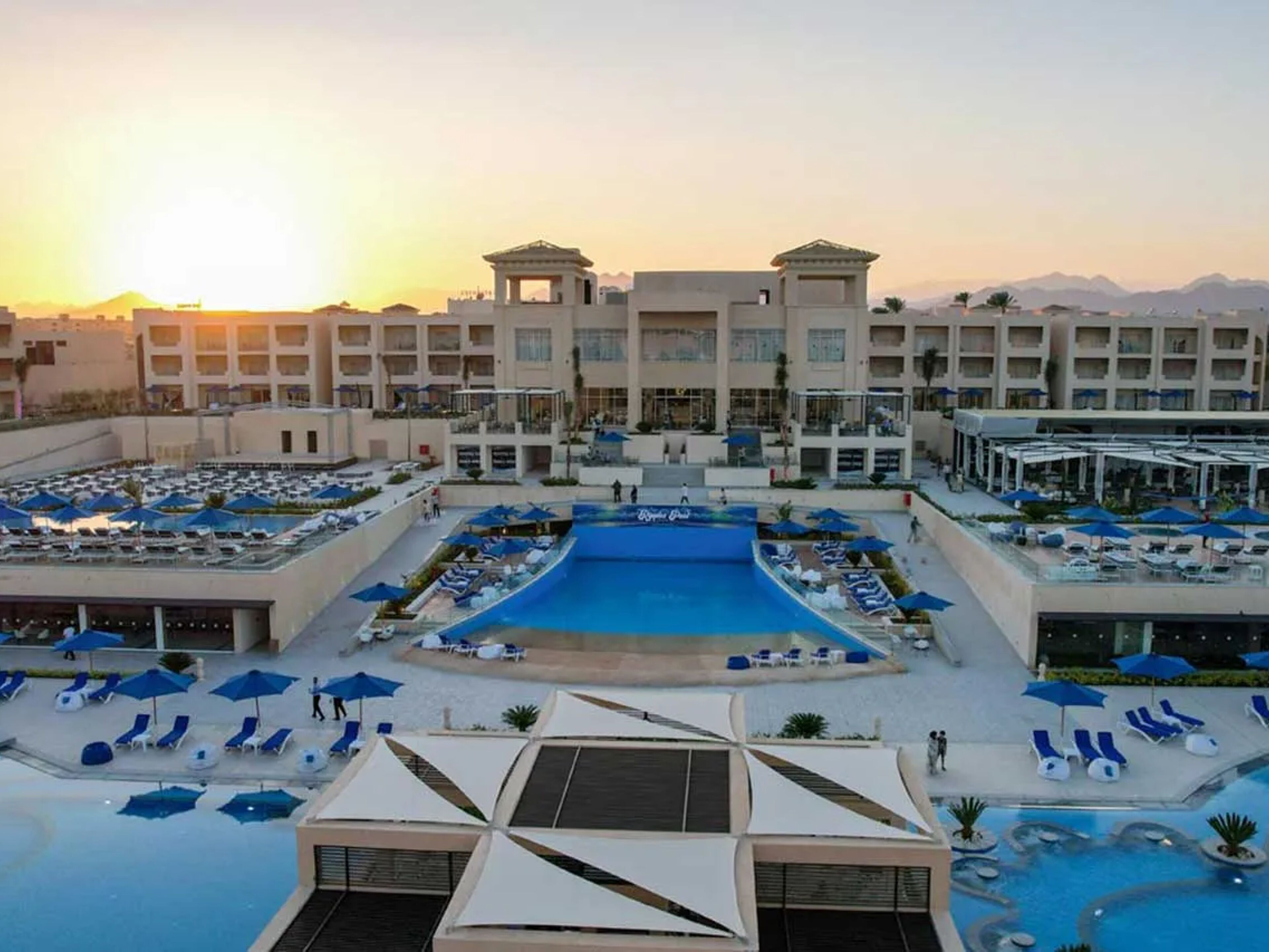 Cleopatra Luxury Resort Sharm