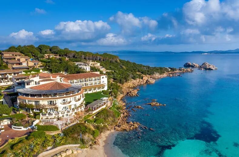 club-hotel-baja-sardinia