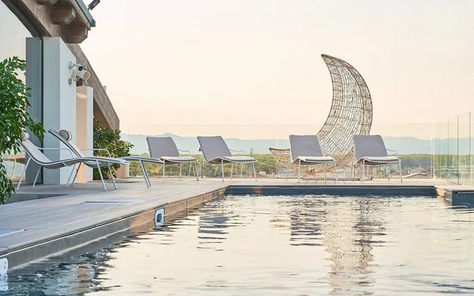 Palace Lido Hotel & Suites