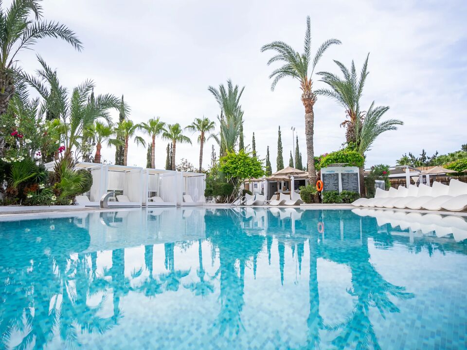 Margadina Lounge Hotel