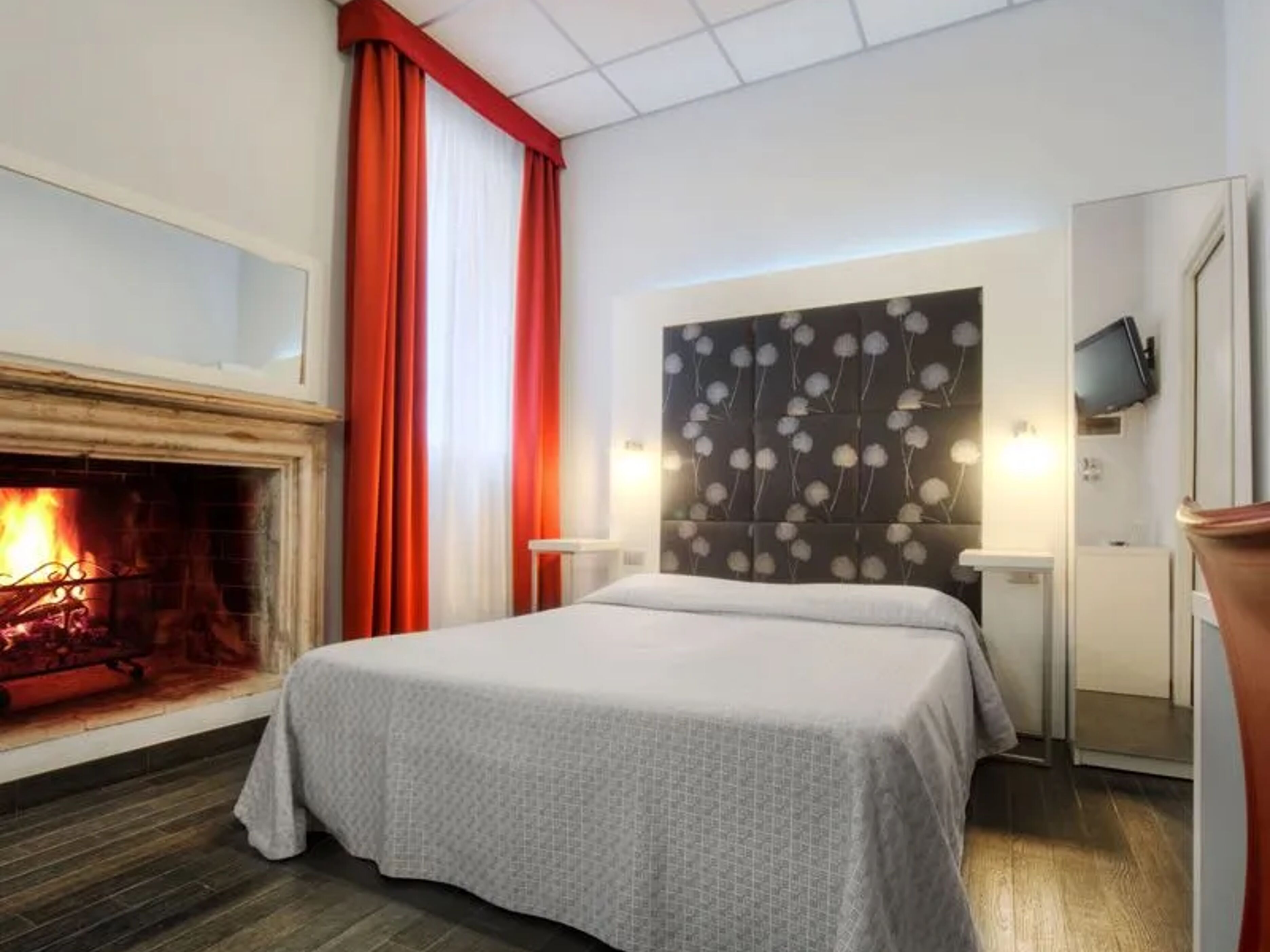 Hotel Aaron