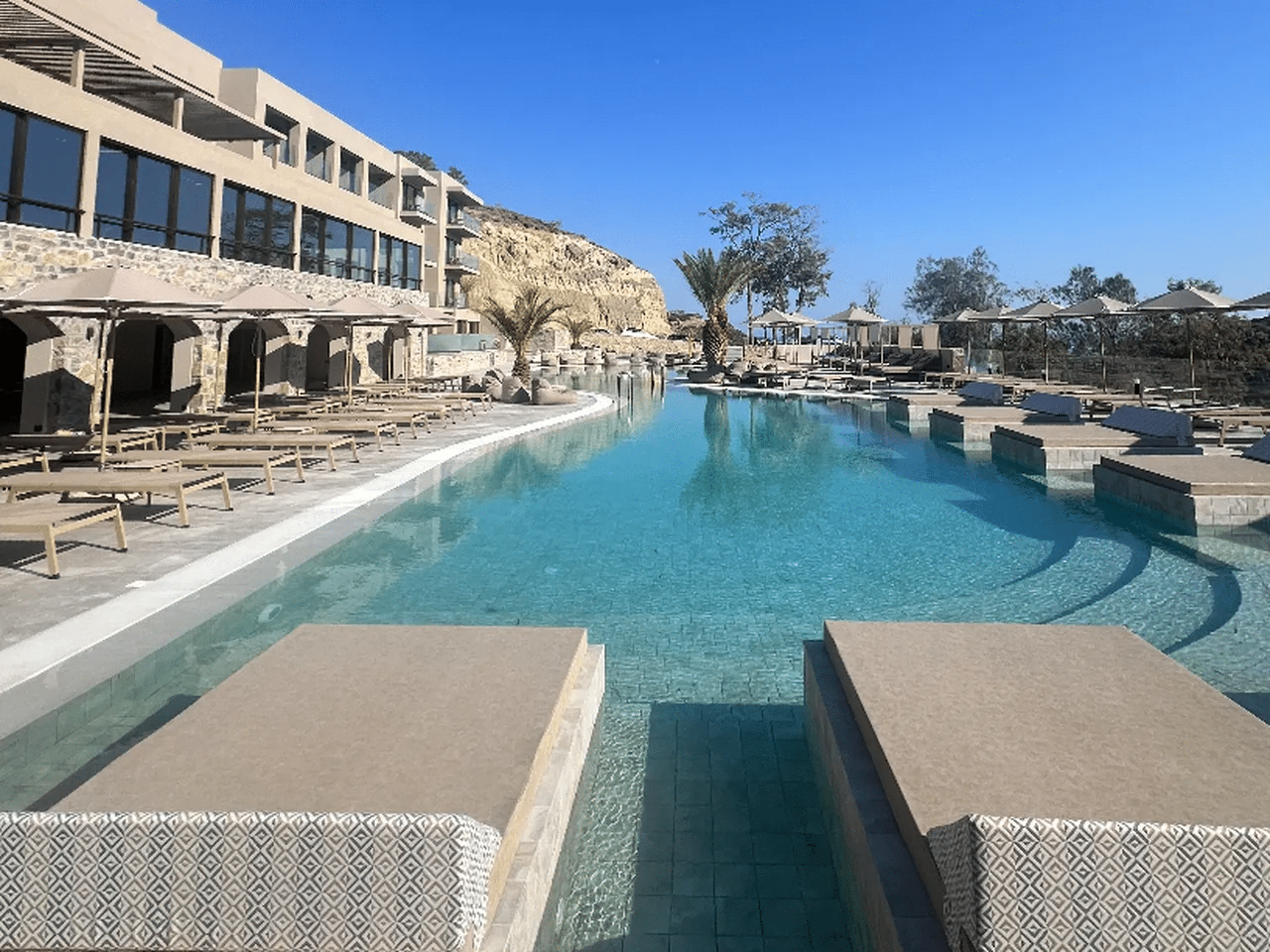 Harmony E Rock Hotel & Resort