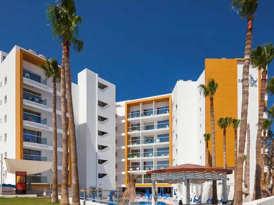Captain Pier Hotel