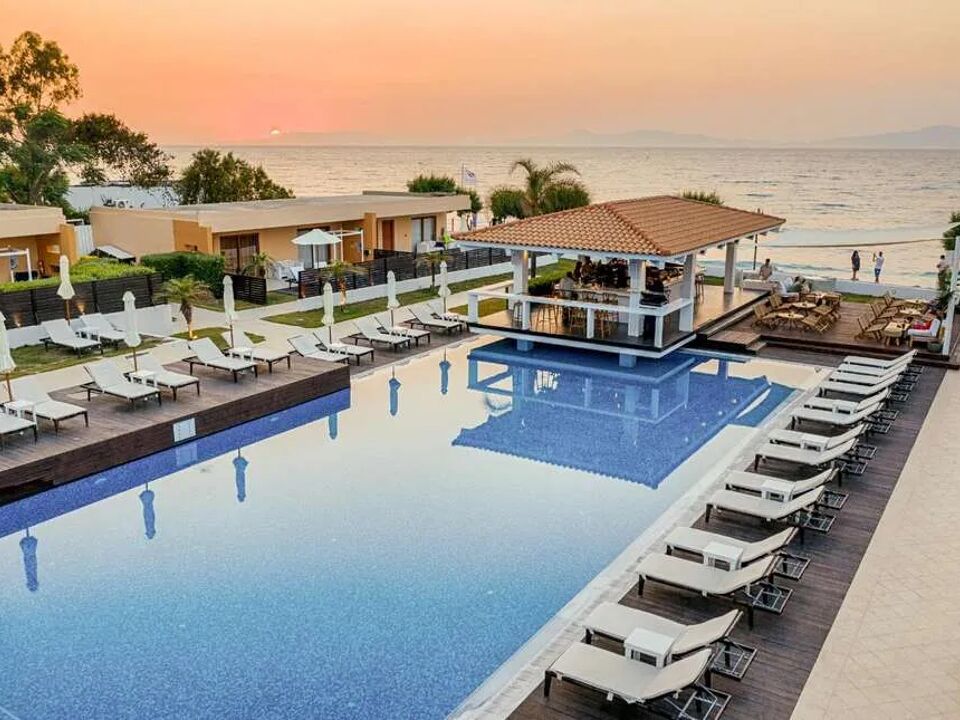 Villa Di Mare Luxury Suites