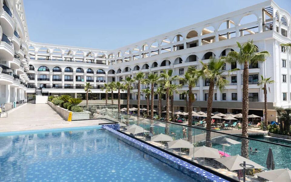 Fafa Aqua Palace Hotel